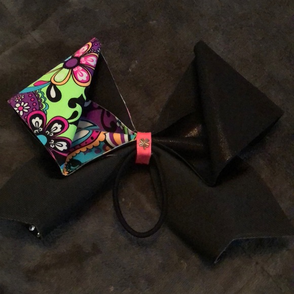 Cheer bow - Picture 4 of 4